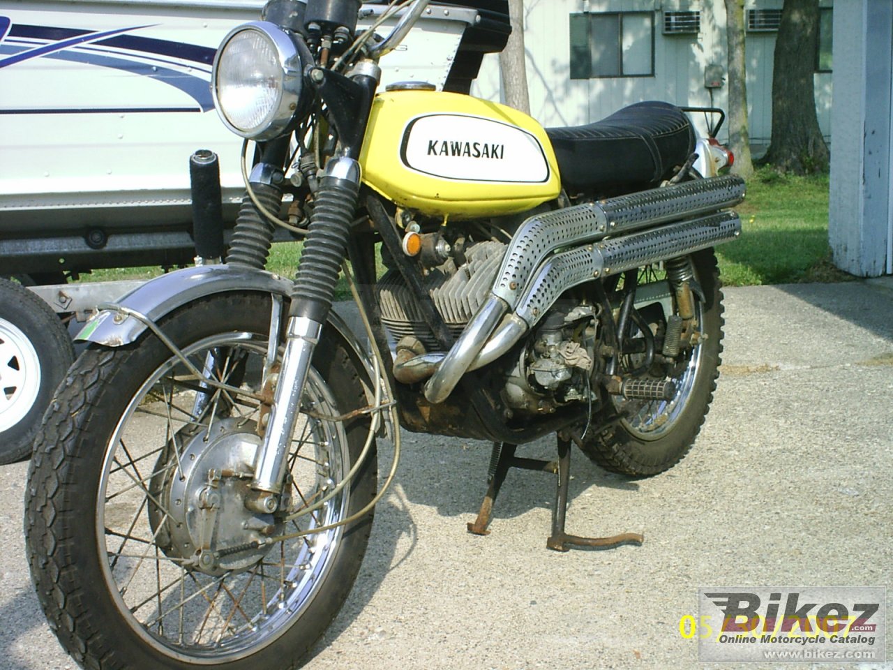 Big  1970 A7 Avenger Scrambler a7 avenger picture and wallpaper from Bikez.com